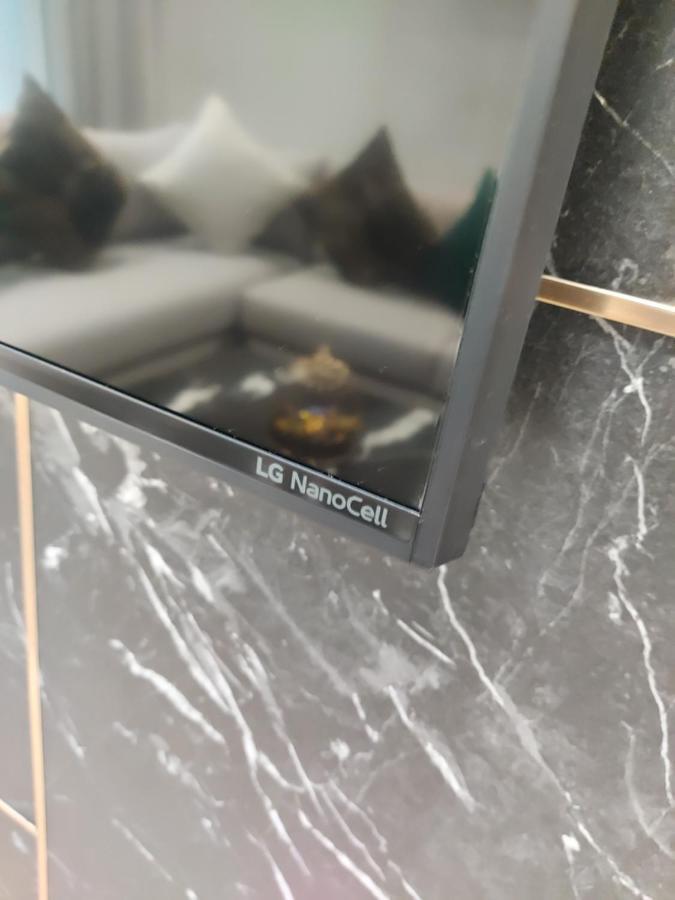 Modern Apartment Opposite The Hassan2 Mosque, Very Well Equipped And Stylish, 85 M2 With Gym And Direct Sea View With Underground Garage , Prohibits Unmarried Couples Of Arab Origin Casablanca Bagian luar foto