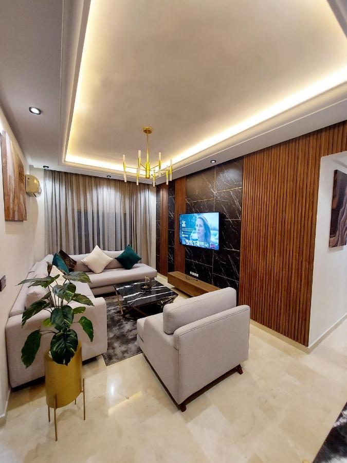 Modern Apartment Opposite The Hassan2 Mosque, Very Well Equipped And Stylish, 85 M2 With Gym And Direct Sea View With Underground Garage , Prohibits Unmarried Couples Of Arab Origin Casablanca Bagian luar foto